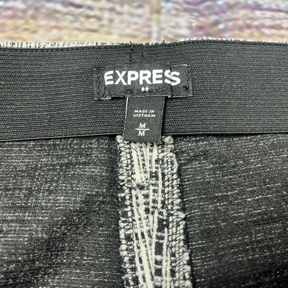 Medium express black and white stretch pencil skirt - Picture 3 of 4